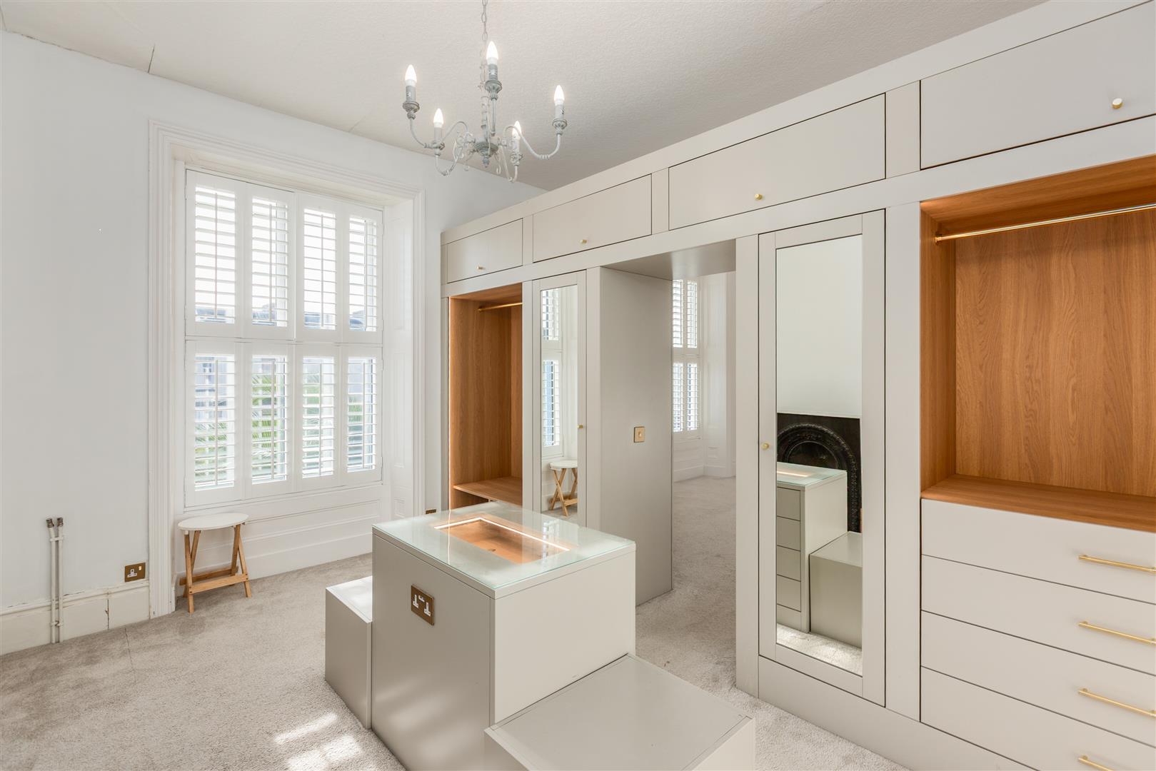 Queen Victoria Road, Llanelli, SA15 2TL